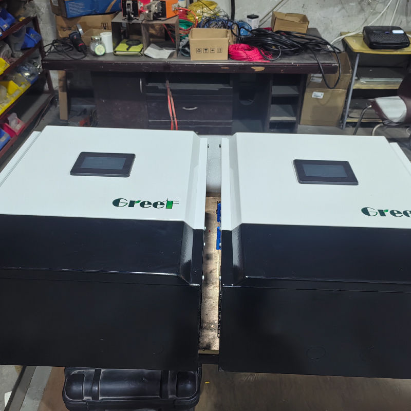 Rüzgar Türbini veya PMG Sistemleri için Nominal Çıkış Akımı 100A/200A/80A/150A, LCD Ekran ve Ortam Sıcaklığı -25°C~50°C olan Şebeke Dışı Kontrol Cihazı