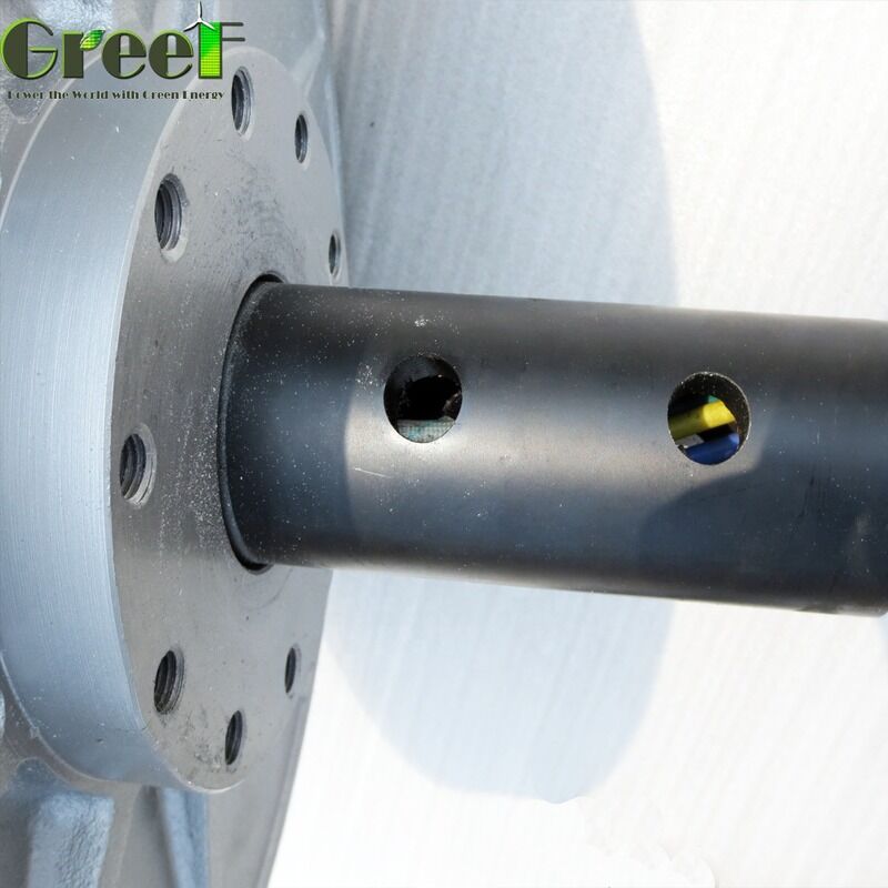 Güç yönetimi için zorlu hava soğutması ve düzenlenmiş güç kaynağı çıkışı özellikli şebeke denetleyicisi üzerinde manuel fonksiyon sıfırlama